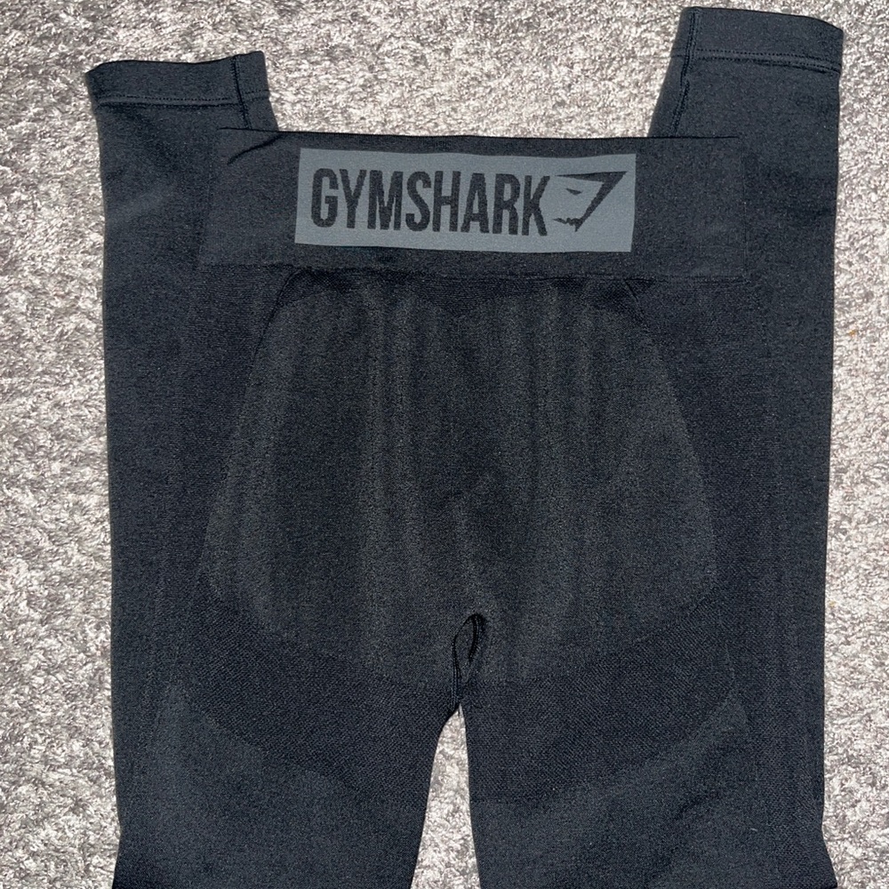 Womens Gym Shark 2 piece outfit!